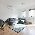 Standard Apartment By Hi5 - Dessewffy 37 Suites